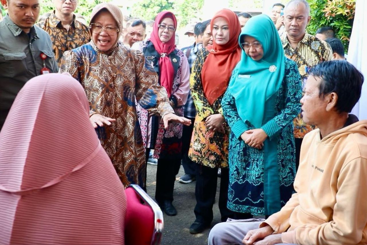 Mensos Risma Bantu Anak Muda Keluar dari Kemiskinan melalui PENA Muda